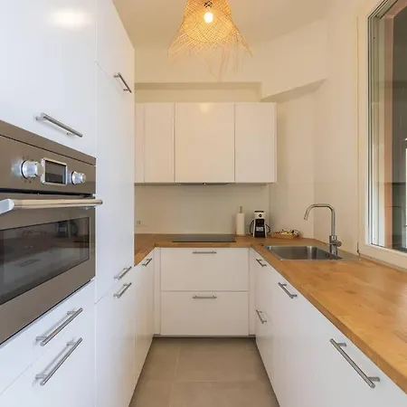 شقة Effe's Apartment- Arya Seaview -parcheggio Gratuito *