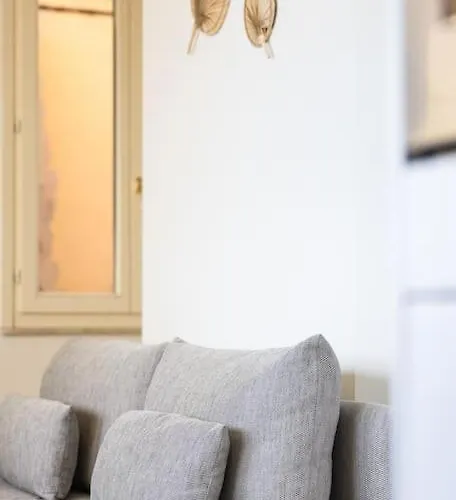 Effe's Apartment- Arya Seaview -parcheggio Gratuito شقة ألاسيو