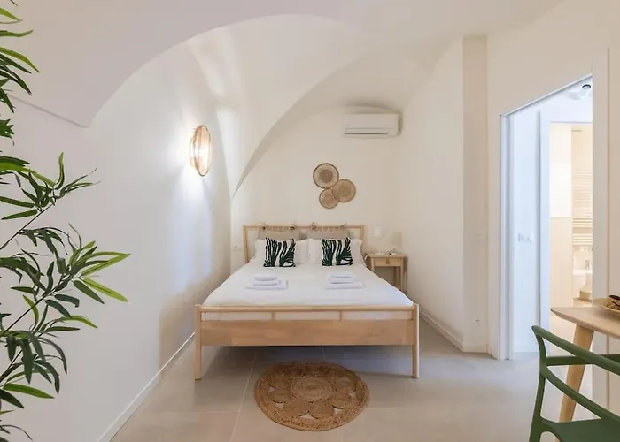 Effe's Apartment- Arya Seaview -parcheggio Gratuito شقة *